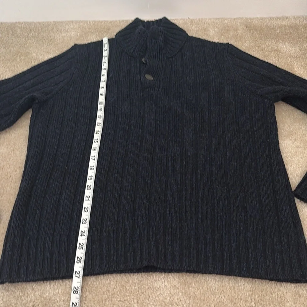 EUC Eddie Bauer Men’s Sweater Size Lrg